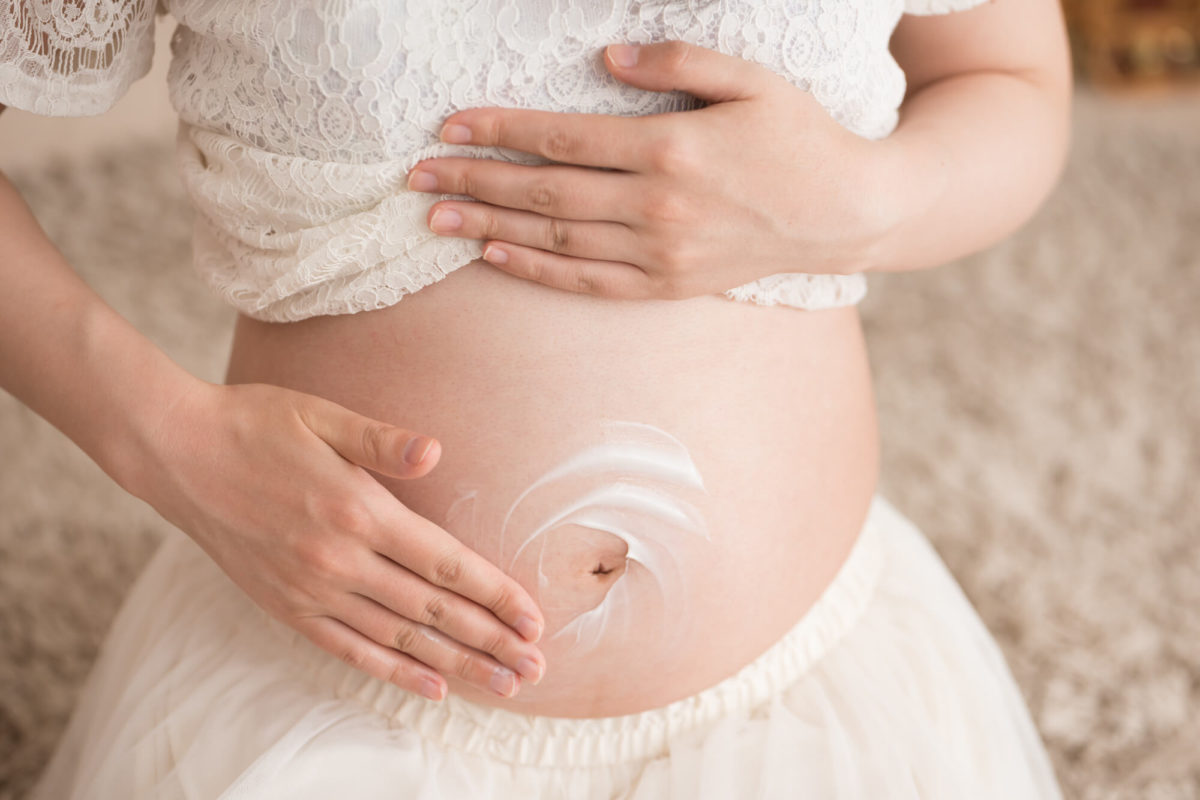 妊婦さんは乾燥しやすい 妊娠中の肌荒れや痒みなどのトラブル対策 りびはだ